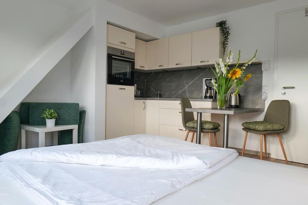 Wunderschoene Ferienwohnung Mit Balkon In Aue Aue (Saxony) Exterior foto